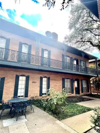 Photo #5: 20889676 Listing 