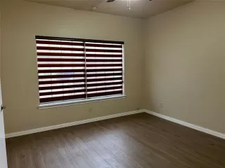 Photo #6: 20893026 Listing 