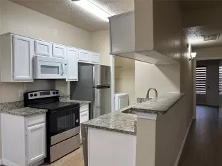 Browse active condo listings in OAKS ON THE RIDGE