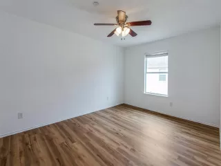 Photo #6: 20893262 Listing 