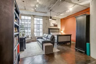 Photo #6: 20894761 Listing