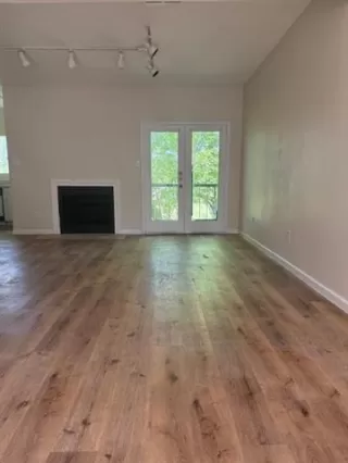 Photo #2: 20898746 Listing 