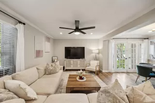 Photo #3: 20901921 Listing 