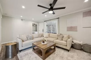 Photo #4: 20901921 Listing 