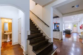 Photo #4: 20902598 Listing 