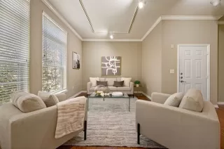 Photo #2: 20904459 Listing