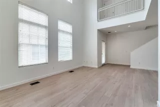 Photo #4: 20906728 Listing 