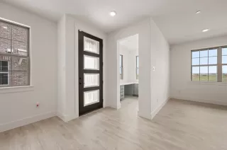 Photo #5: 20907767 Listing 