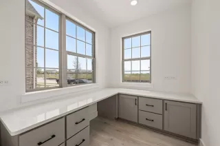 Photo #6: 20907767 Listing 