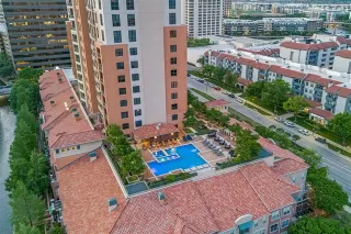 Photo #2: 20907889 Listing