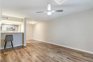 Photo #3: 20907896 Listing 