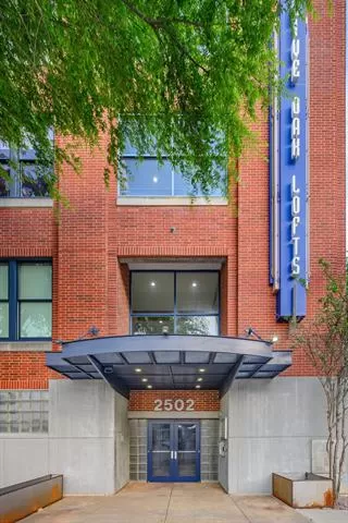 Photo #5: 20908638 Listing 