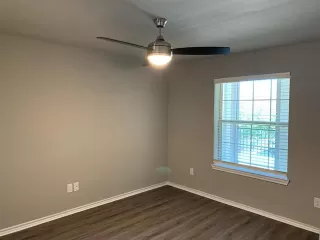 Photo #6: 20909072 Listing 