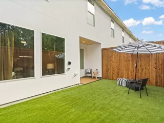 Photo #2: 20909798 Listing 