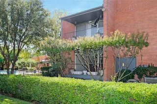 Photo #6: 20912426 Listing 