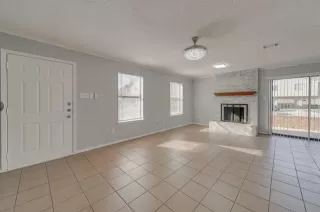 Photo #3: 20912550 Listing