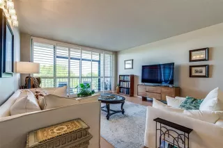 Photo #2: 20913367 Listing 