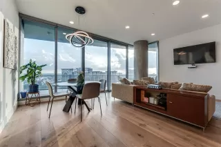 Photo #6: 20916880 Listing 