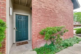 Photo #4: 20917963 Listing