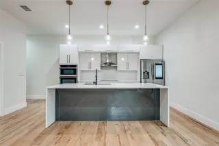 Photo #6: 20919175 Listing 