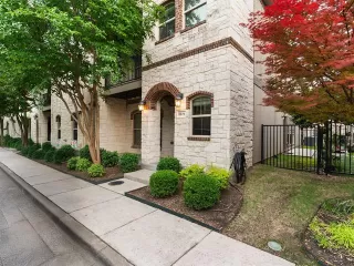 Photo #2: 20920211 Listing 