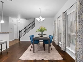 Photo #6: 20920211 Listing 