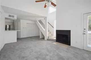 Photo #5: 20922254 Listing