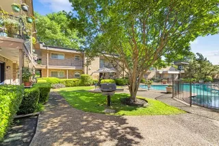 Photo #3: 20922319 Listing 