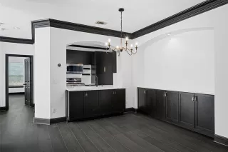 Photo #6: 20925847 Listing 