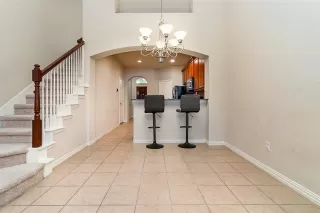 Photo #6: 20928663 Listing