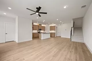 Photo #5: 20930224 Listing 