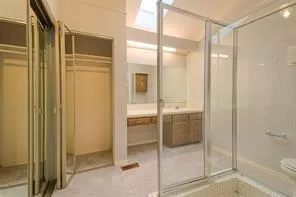 Photo #5: 20932025 Listing 