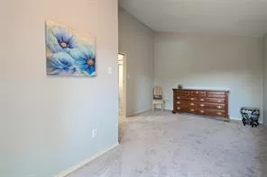 Photo #6: 20932025 Listing 