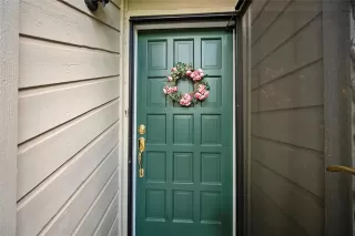 Photo #2: 20932302 Listing