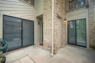 Photo #3: 20932302 Listing