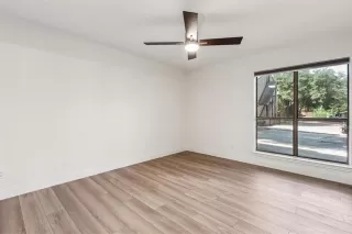 Photo #5: 20932721 Listing 