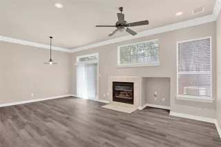 Photo #6: 20932854 Listing