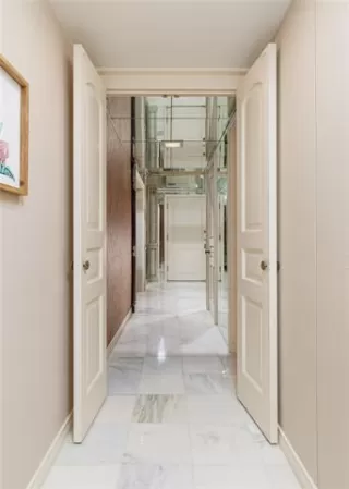 Photo #6: 20933428 Listing