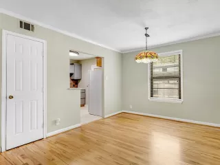 Photo #4: 20933505 Listing 