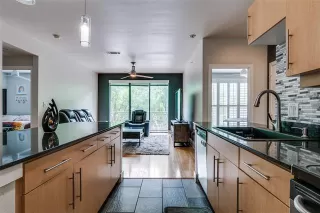 Photo #5: 20933681 Listing