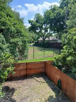 Photo #3: 20934113 Listing 