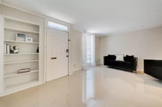 Photo #2: 20934385 Listing 