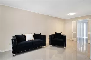 Photo #4: 20934385 Listing 