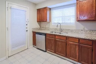 Photo #3: 20935054 Listing