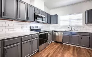 Photo #6: 20937224 Listing