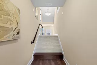 Photo #5: 20937673 Listing 