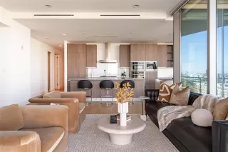 Photo #5: 20937835 Listing