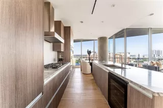 Photo #6: 20937835 Listing