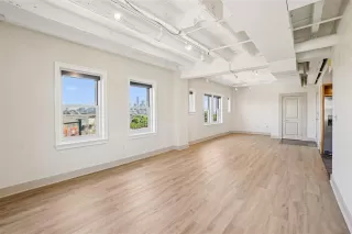 Photo #3: 20939127 Listing 