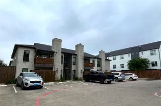 Photo #4: 20941877 Listing 